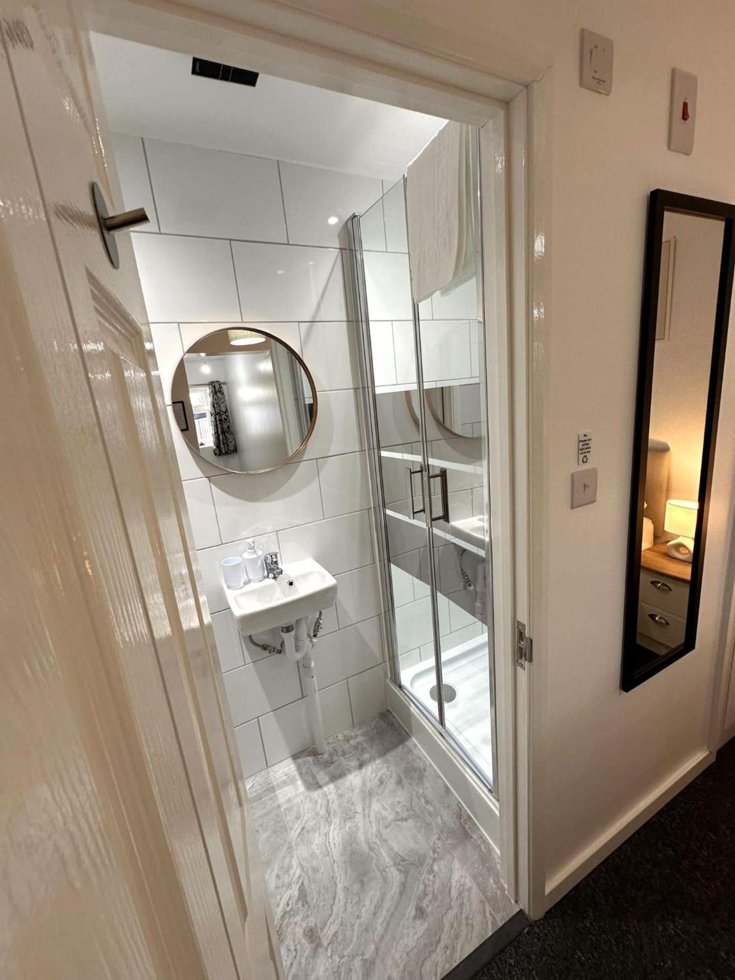 Newmarket Road Studios And Suites By Tas Accommodations Cambridge  Buitenkant foto